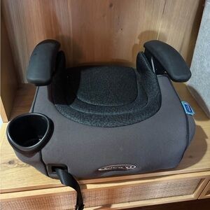 Graco Black Booster Seat with Armrests and Cup Holder
